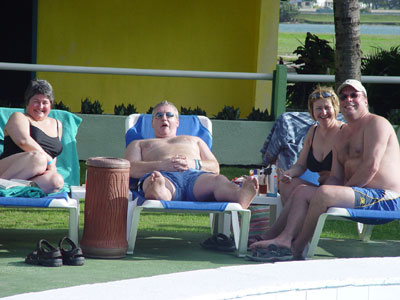 Les beaux bronz�s...