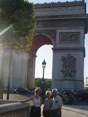 Devant l'arc