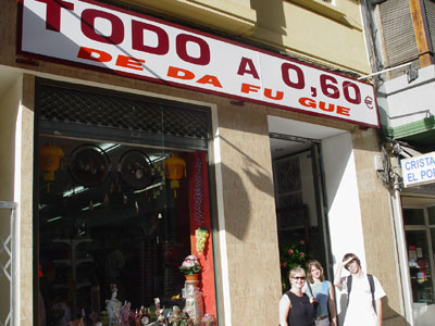 Le dollorama de la place..