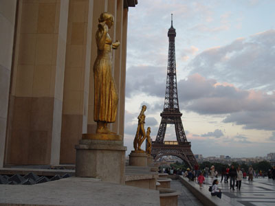 La tour � partir du mus�e du cin�ma