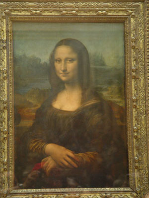 Mona, ne bouge plus !!!
