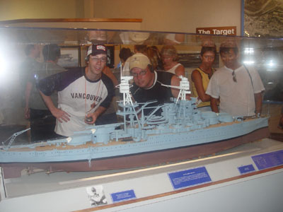 Une r�plique du SS Arizona