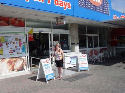 Un IGA pour Gab... Des petits poulets � cuire ici, �a te tente !!!